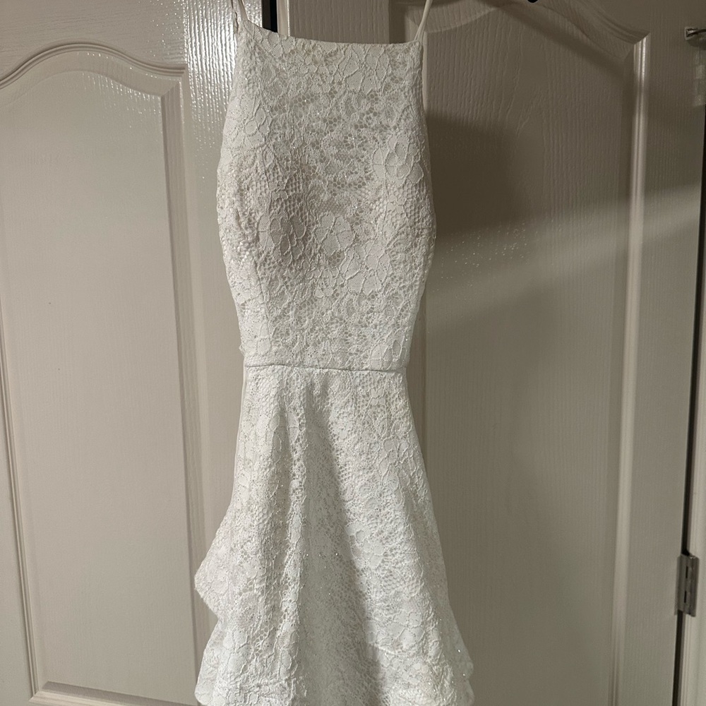 Elegant White Lace Dress